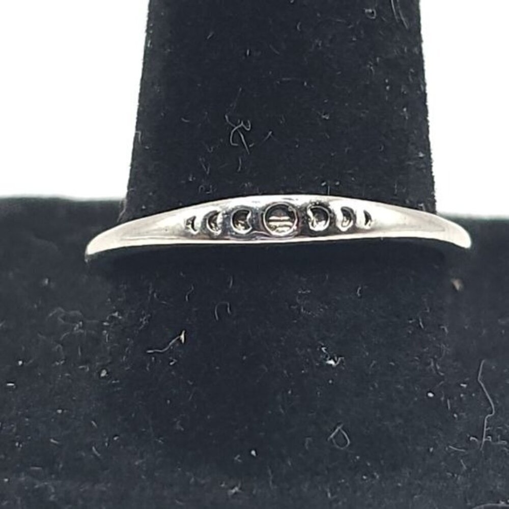 Vintage Ring With Eclipse Phase Design Size 8 (Nw… - image 3